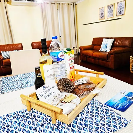 Old Town Flat 1 *